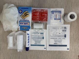 First Aid Kit – Φαρμακείο για ακίνητα βραχυχρόνιας μίσθωσης (AIRBNB) – σε τσαντάκι Α' Βοηθείες Ξενοδοχείων